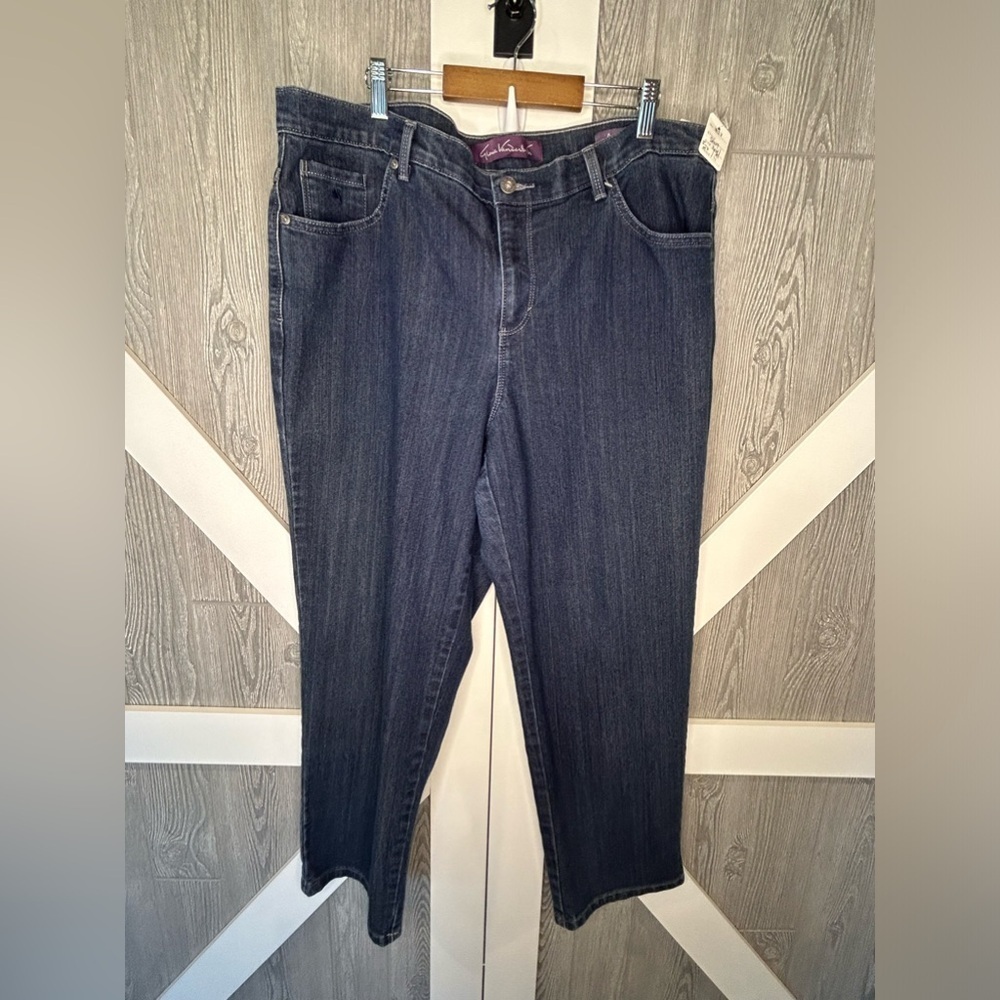 WJ2.707 Gloria Vanderbilt Women's Amanda Jeans 16Short
